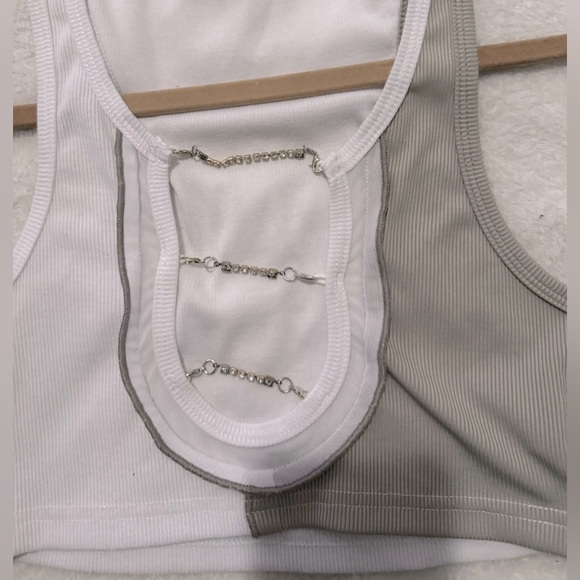 Crop top with rhinestone - Picture 4 of 4